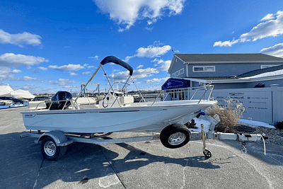 BOATZON | Boston Whaler 170 Montauk 2025