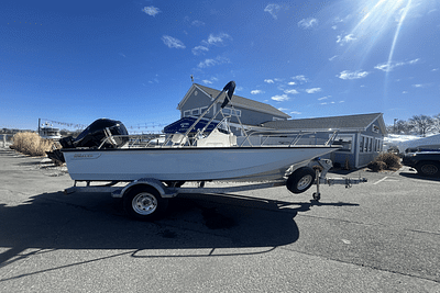 BOATZON | Boston Whaler 170 Montauk 2025