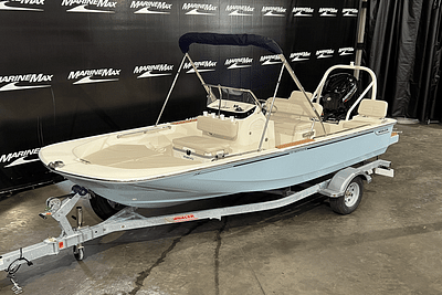 BOATZON | Boston Whaler 170 Montauk 2025