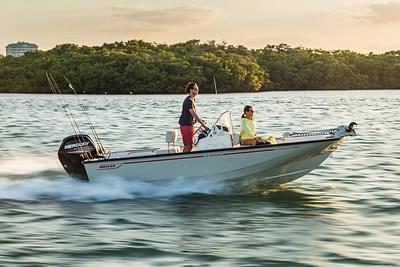 BOATZON | Boston Whaler 170 Montauk 2025