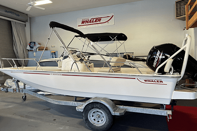 BOATZON | Boston Whaler 170 Montauk 2025