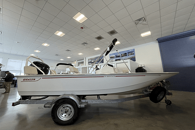 BOATZON | Boston Whaler 170 Montauk 2025