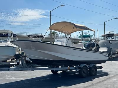 BOATZON | 2015 Boston Whaler 190 Montauk