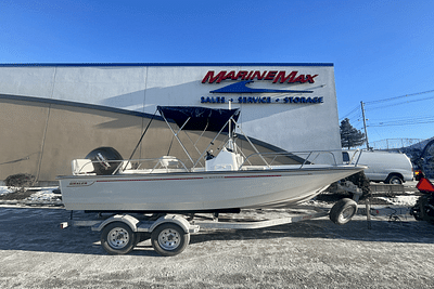 BOATZON | Boston Whaler 190 Montauk 2025