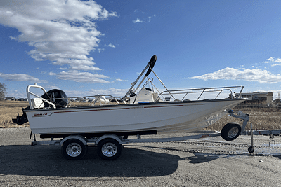 BOATZON | Boston Whaler 190 Montauk 2025