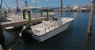 BOATZON | Boston Whaler 210 Montauk 2018