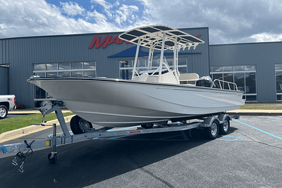 BOATZON | Boston Whaler 210 Montauk 2024