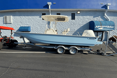 BOATZON | Boston Whaler 210 Montauk 2024