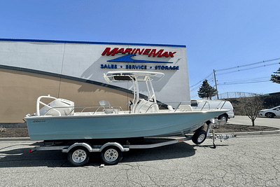 BOATZON | Boston Whaler 210 Montauk 2025