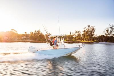 BOATZON | Boston Whaler 210 Montauk 2025