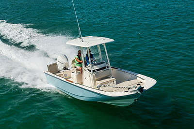 BOATZON | Boston Whaler 210 Montauk 2026
