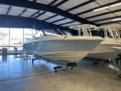 BOATZON | Boston Whaler 210 Vantage 2025