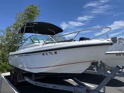 BOATZON | Boston Whaler 210 Ventura 2004
