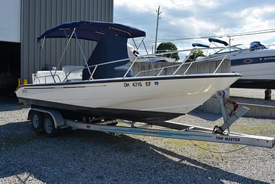 BOATZON | Boston Whaler 220 Dauntless 2006 BOATZON | Boston Whaler 220 Dauntless 2006
