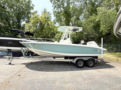 BOATZON | Boston Whaler 220 Dauntless 2022 BOATZON | Boston Whaler 220 Dauntless 2022