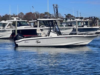 BOATZON | Boston Whaler 220 Dauntless 2023