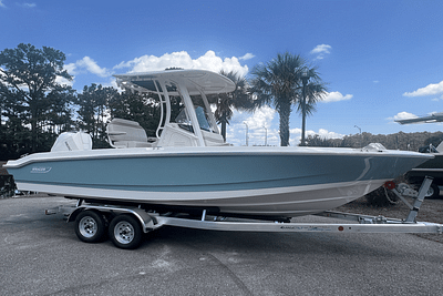 BOATZON | Boston Whaler 220 Dauntless 2025