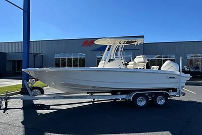 BOATZON | Boston Whaler 220 Dauntless 2025