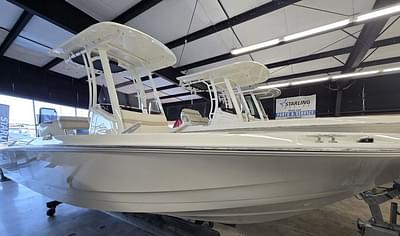 BOATZON | Boston Whaler 220 Dauntless 2025