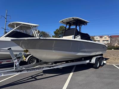 BOATZON | Boston Whaler 220 Dauntless 2025