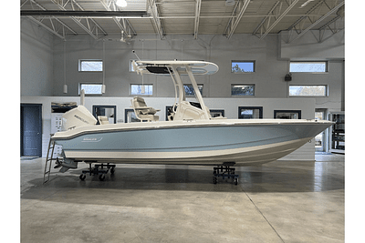 BOATZON | Boston Whaler 220 Dauntless 2025