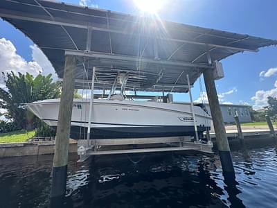 BOATZON | 2010 Boston Whaler 220 Outrage