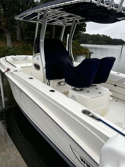 BOATZON | Boston Whaler 220 Outrage 2014