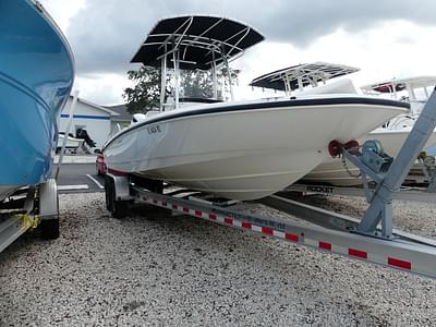 BOATZON | Boston Whaler 230 Dauntless 2010