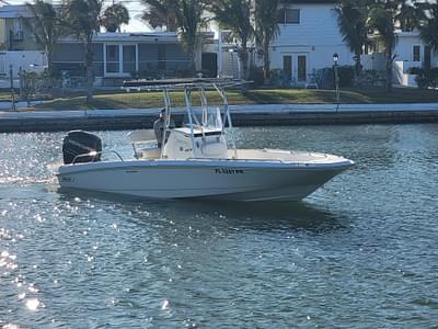 BOATZON | Boston Whaler 230 Dauntless 2013