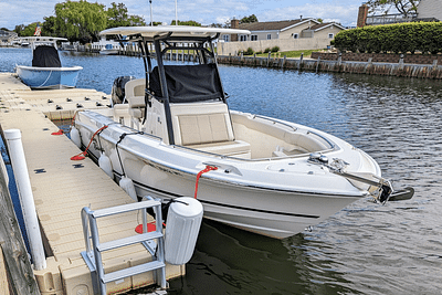 BOATZON | Boston Whaler 230 OUTRAGE 2021 BOATZON | Boston Whaler 230 OUTRAGE 2021