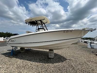 BOATZON | Boston Whaler 230 Outrage 2024