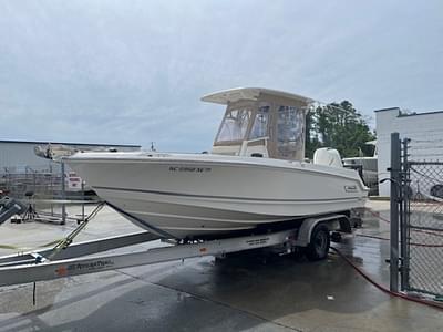 BOATZON | Boston Whaler 230 Outrage 2024