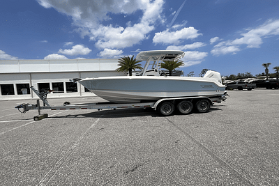 BOATZON | Boston Whaler 230 Outrage 2025 BOATZON | Boston Whaler 230 Outrage 2025