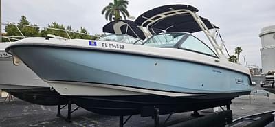 BOATZON | 2014 Boston Whaler 230 Vantage