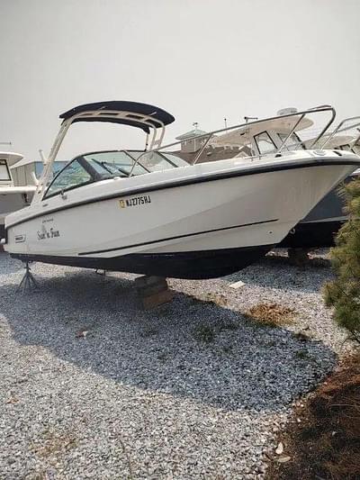 BOATZON | Boston Whaler 230 Vantage