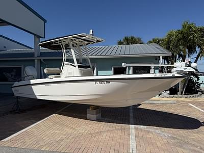 BOATZON | Boston Whaler 240 Dauntless 2016