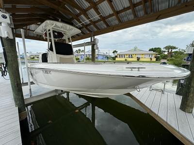 BOATZON | Boston Whaler 240 Dauntless 2018