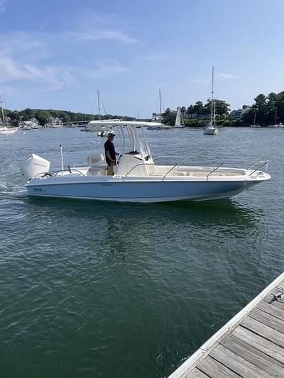 BOATZON | Boston Whaler 240 Dauntless 2021