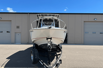 BOATZON | Boston Whaler 240 OUTRAGE 2005