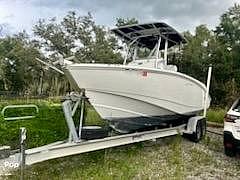 BOATZON | Boston Whaler 240 Outrage