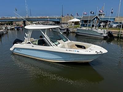 BOATZON | Boston Whaler 240 Vantage 2022