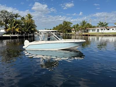 BOATZON | Boston Whaler 240 Vantage 2022