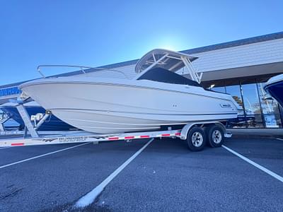 BOATZON | Boston Whaler 240 Vantage 2024