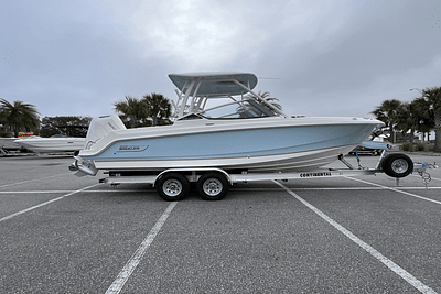 BOATZON | Boston Whaler 240 Vantage 2025