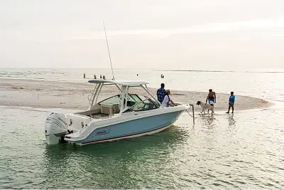 BOATZON | Boston Whaler 240 Vantage 2025