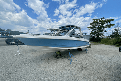 BOATZON | Boston Whaler 240 Vantage 2025