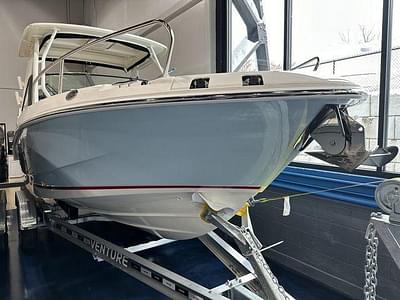 BOATZON | Boston Whaler 240 Vantage 2025 BOATZON | Boston Whaler 240 Vantage 2025