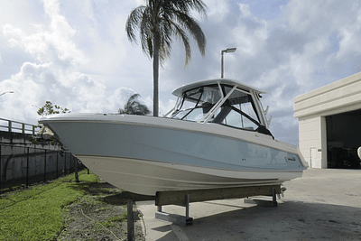 BOATZON | Boston Whaler 240 Vantage 2025