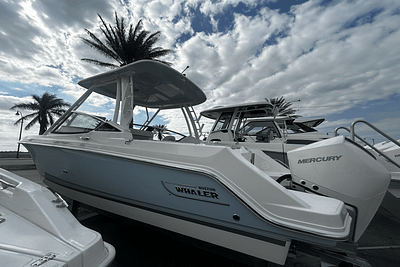 BOATZON | Boston Whaler 240 Vantage 2025