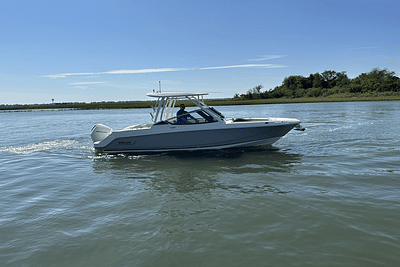 BOATZON | Boston Whaler 240 Vantage 2025